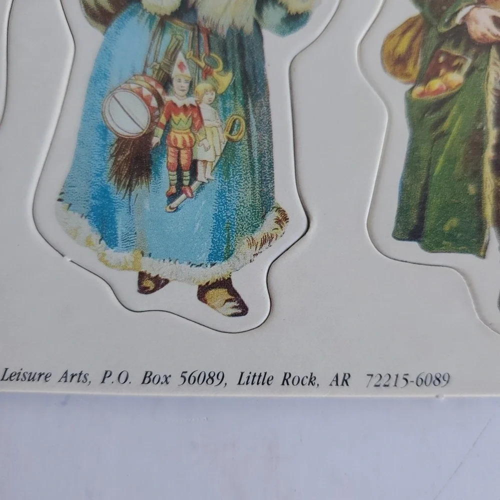 Leisure Arts Cardboard Ornaments 1991  On Card santa‎ claus